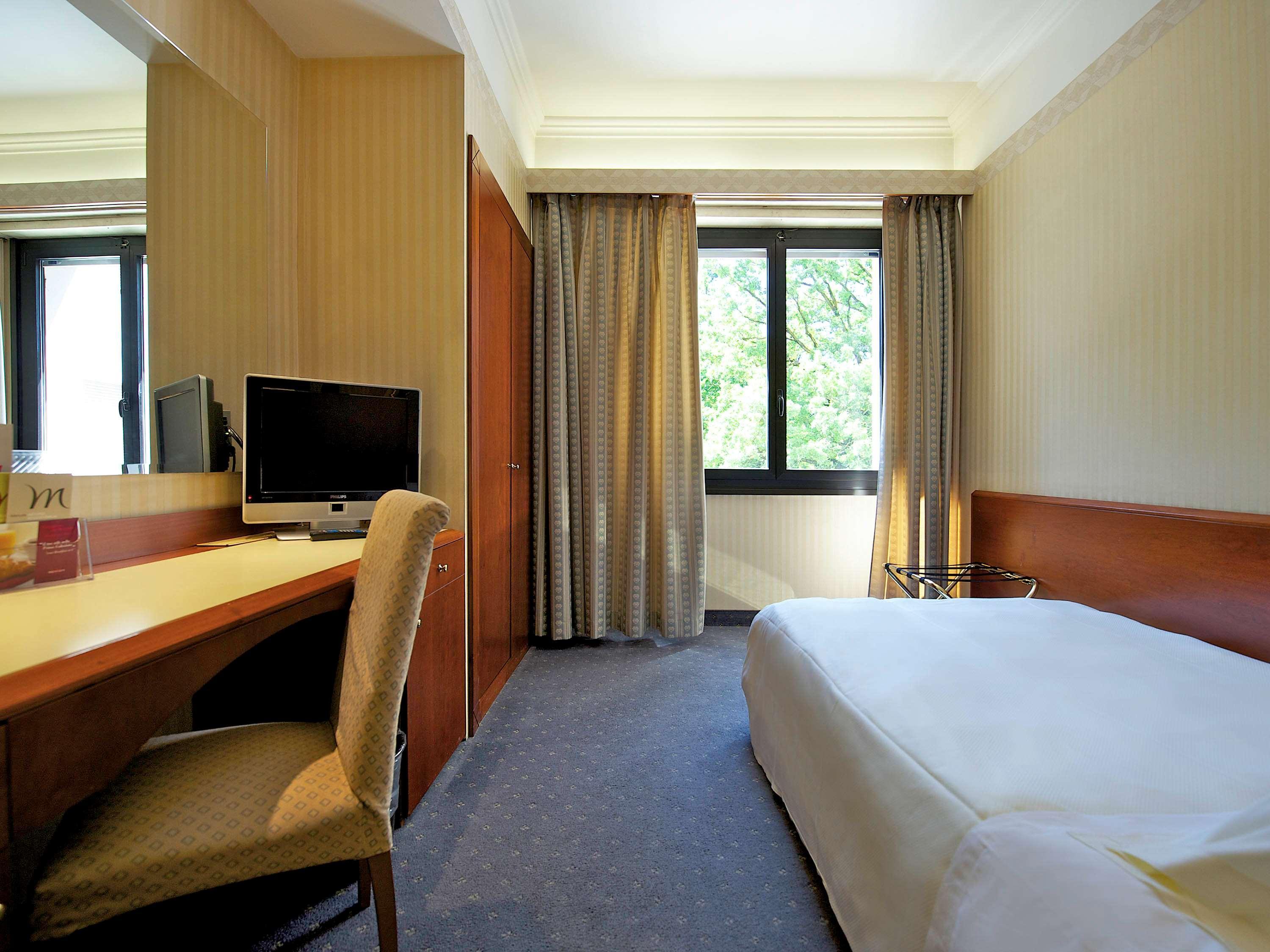 Mercure Reggio Emilia Centro Astoria Esterno foto
