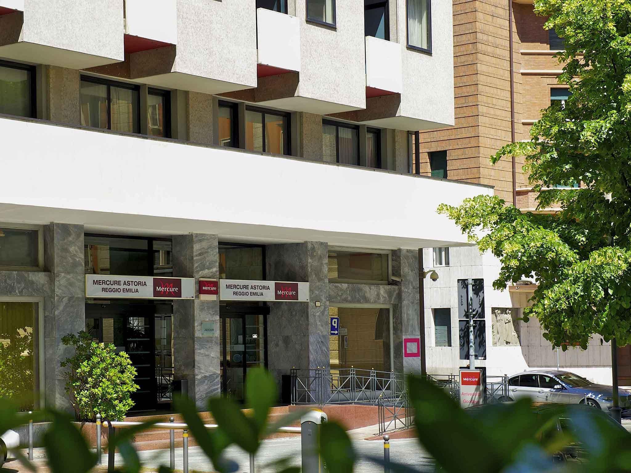 Mercure Reggio Emilia Centro Astoria Esterno foto