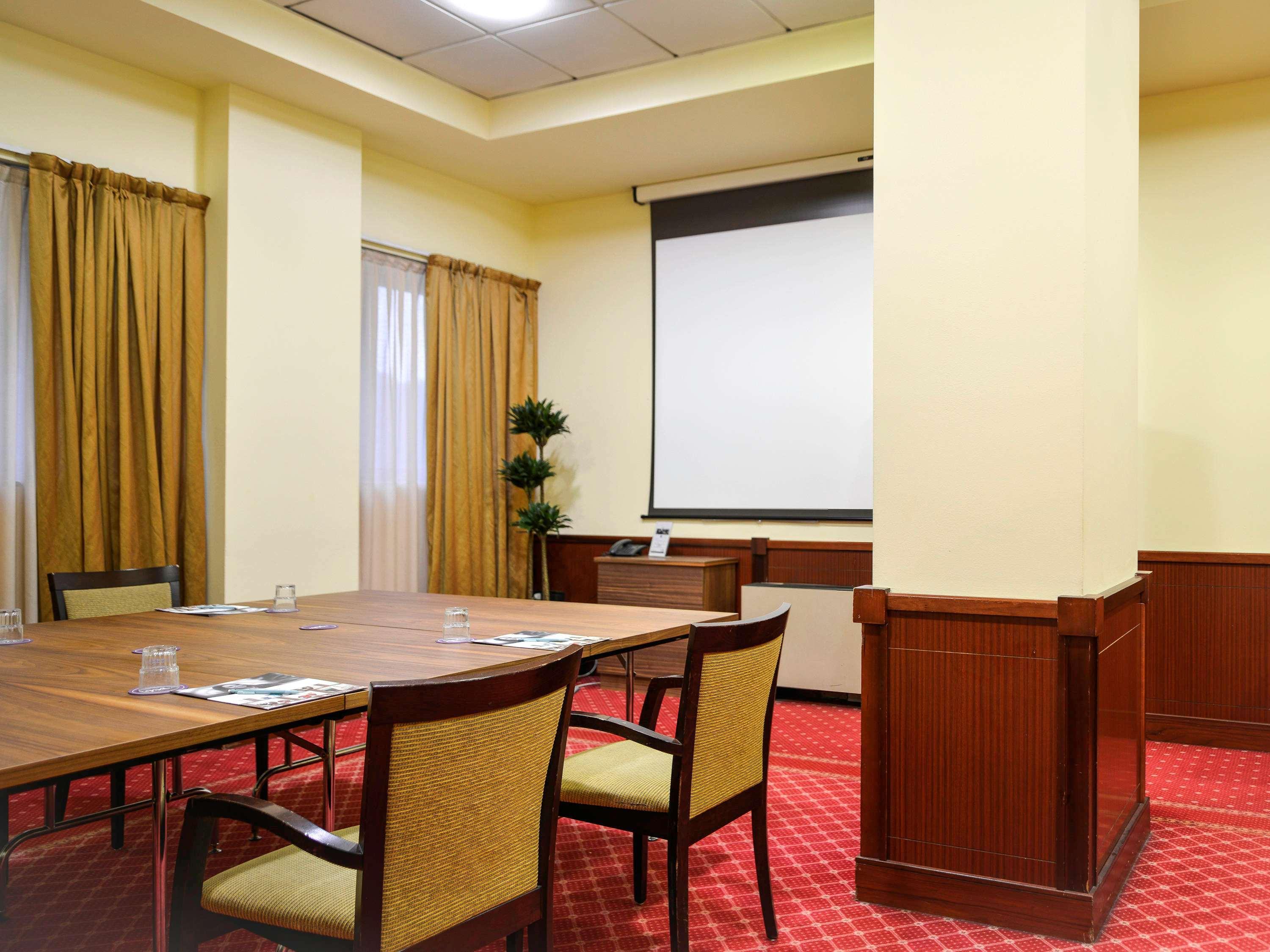 Mercure Reggio Emilia Centro Astoria Esterno foto