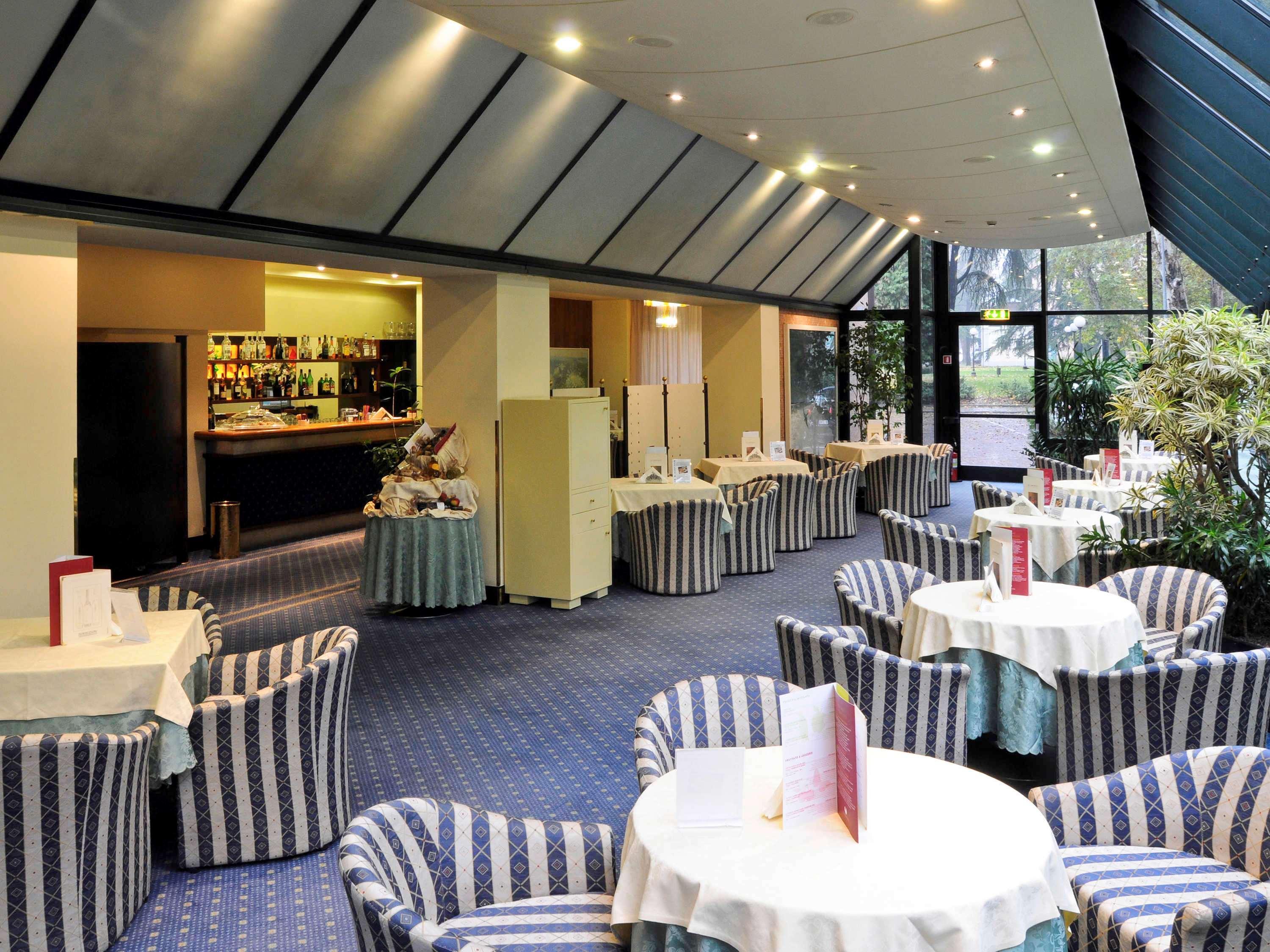 Mercure Reggio Emilia Centro Astoria Esterno foto
