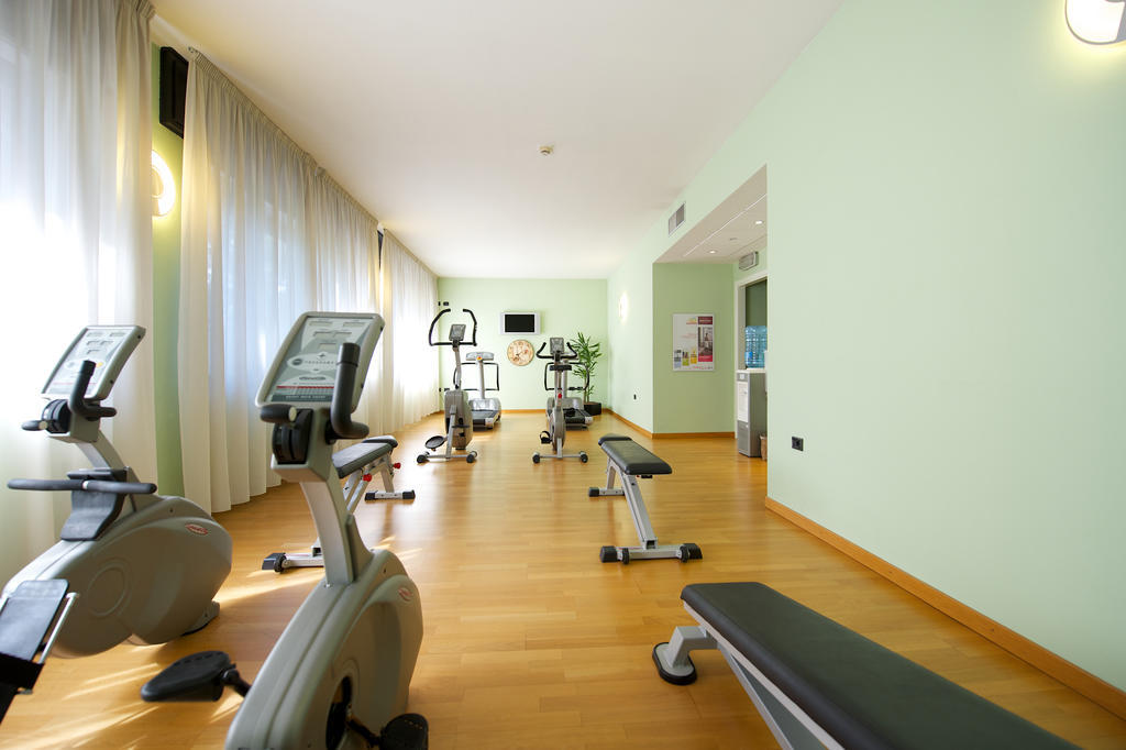 Mercure Reggio Emilia Centro Astoria Esterno foto